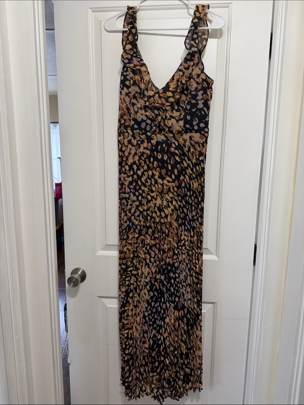 Guess Sleeveless Maxi Dress in Black, Brown and Tan Print